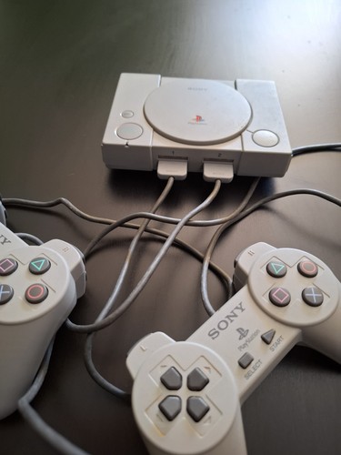 Playstation classic mini - classic,